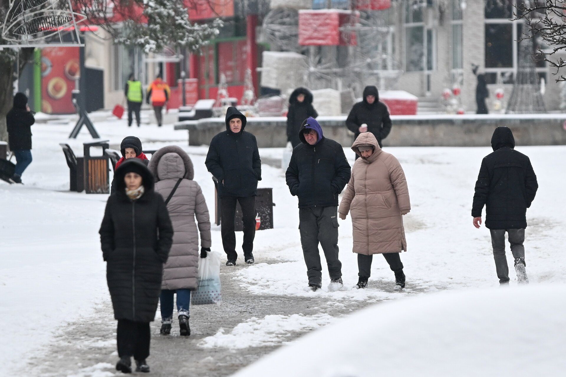 Bucureștiul se confruntă cu ger sever: temperaturi de până la -12 grade!