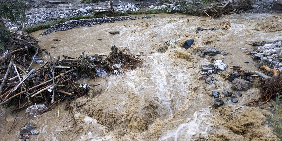 ILUSTRATIE_INUNDATII_03_INQUAM_Photos_Casian_Mitu.jpg - JurnalUrban