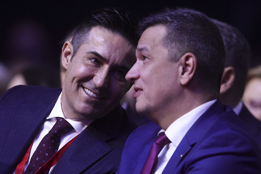 Coaliția la un pas de tensiuni interne: liderii se reunesc pentru a discuta planul controversat al premierului Bolojan O reuniune tensionată va avea loc astăzi, de la ora 13:00, între liderii coaliției guvernamentale formate din PSD, PNL, USR și UDMR