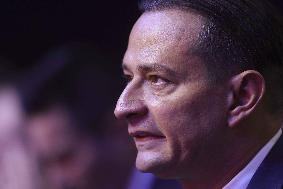 Primarul Sectorului 4, Daniel Băluță, a lansat un atac dur la adresa premierului Ilie Bolojan, acuzându-l de „cinism” și „ipocrizie” într-un context tensionat legat de scandalul termoficării din orașul Craiova, unde primar este Lia Olguța Vasilescu