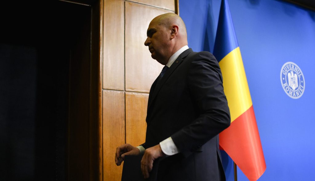 Premierul Ilie Bolojan va fi invitat la Radio România, astăzi la ora 13:00