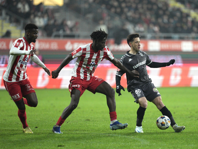 JnpjPTEmaGFzaD02MWVjYTU1NjFiY2U2NTJmYTE3YzQ0ZDQ4NjJlZTU5Yw.thumb_.jpg - JurnalUrban