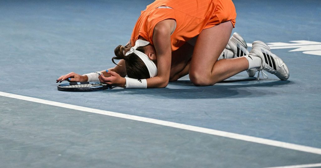 Surpriză imensă la Australian Open! Una dintre cele mai în formă jucătoare din WTA, învinsă de o tânără de 19 ani