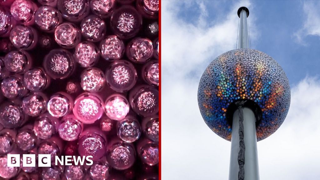 a look at the Times Square New Year's Eve ball
