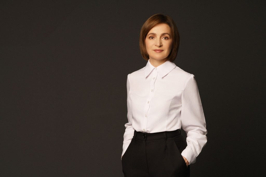 Președintele Republicii Moldova, Maia Sandu, a împărtășit un anunț surprinzător într-un recent interviu, susținând că ar vota pentru unirea cu România dacă ar avea loc un referendum de acest gen