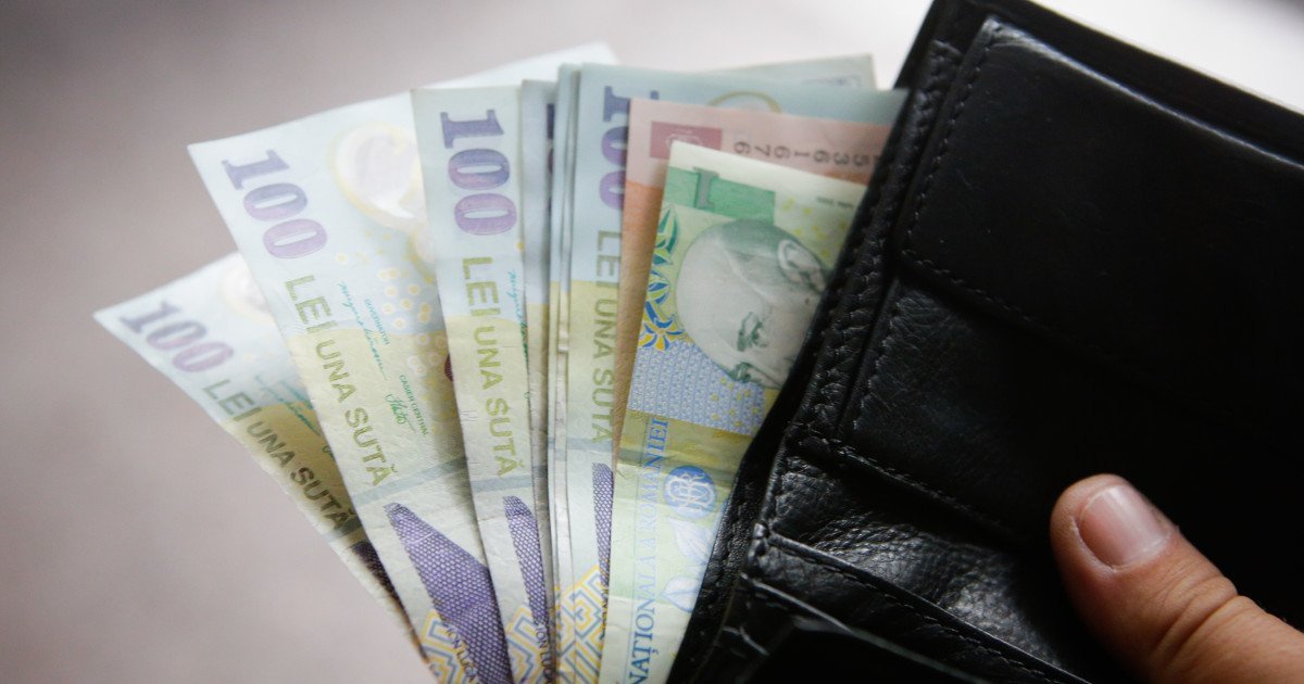 De la 1 ianuarie 2026 au intrat în vigoare majorări de taxe și impozite. Ce se schimbă și cine plătește mai mult