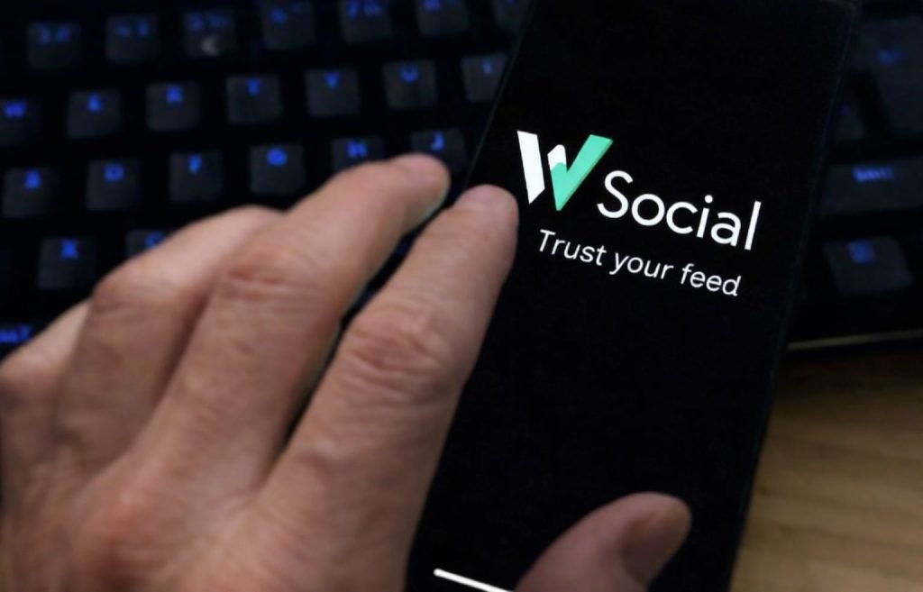 O nouă platformă socială europeană promite să contracareze „dezinformarea sistemică” și să recâștige controlul asupra spațiului digital Lansarea unei noi platforme social media nu mai e o noutate în peisajul digital global, însă anunțul recent a atras atenția prin intențiile ambițioase și contextul politic în care aparține