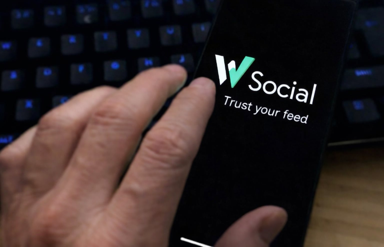O nouă platformă socială europeană promite să contracareze „dezinformarea sistemică” și să recâștige controlul asupra spațiului digital Lansarea unei noi platforme social media nu mai e o noutate în peisajul digital global, însă anunțul recent a atras atenția prin intențiile ambițioase și contextul politic în care aparține