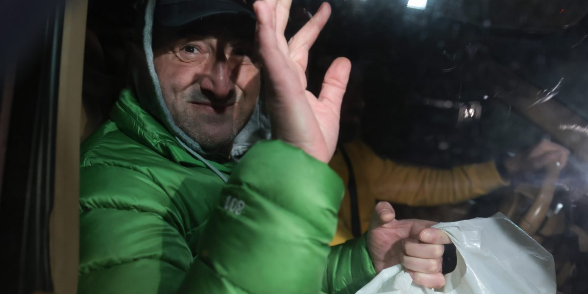 Nelu Iordache părăsește penitenciarul Rahova din București, 16 ianuarie 2026. Inquam Photos / George Călin