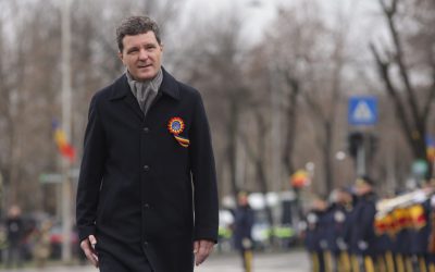 Nicusor-Dan-la-parada-militara-scaled.jpg - JurnalUrban