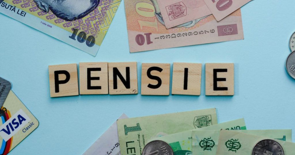 Peste 200.000 de români beneficiază de pensii speciale în 2023