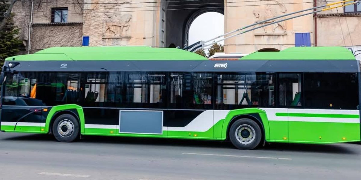 Noile-troleibuze-electrice-Yutong.jpg - JurnalUrban