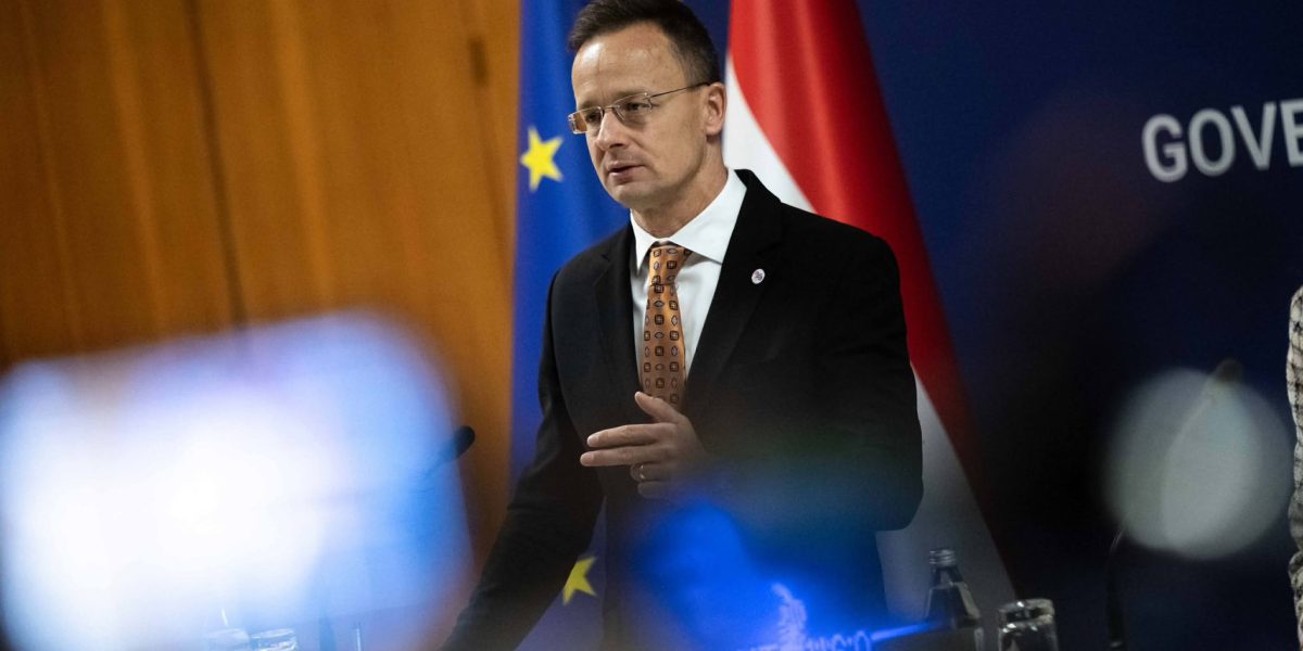 Peter-Szijjarto.jpg - JurnalUrban