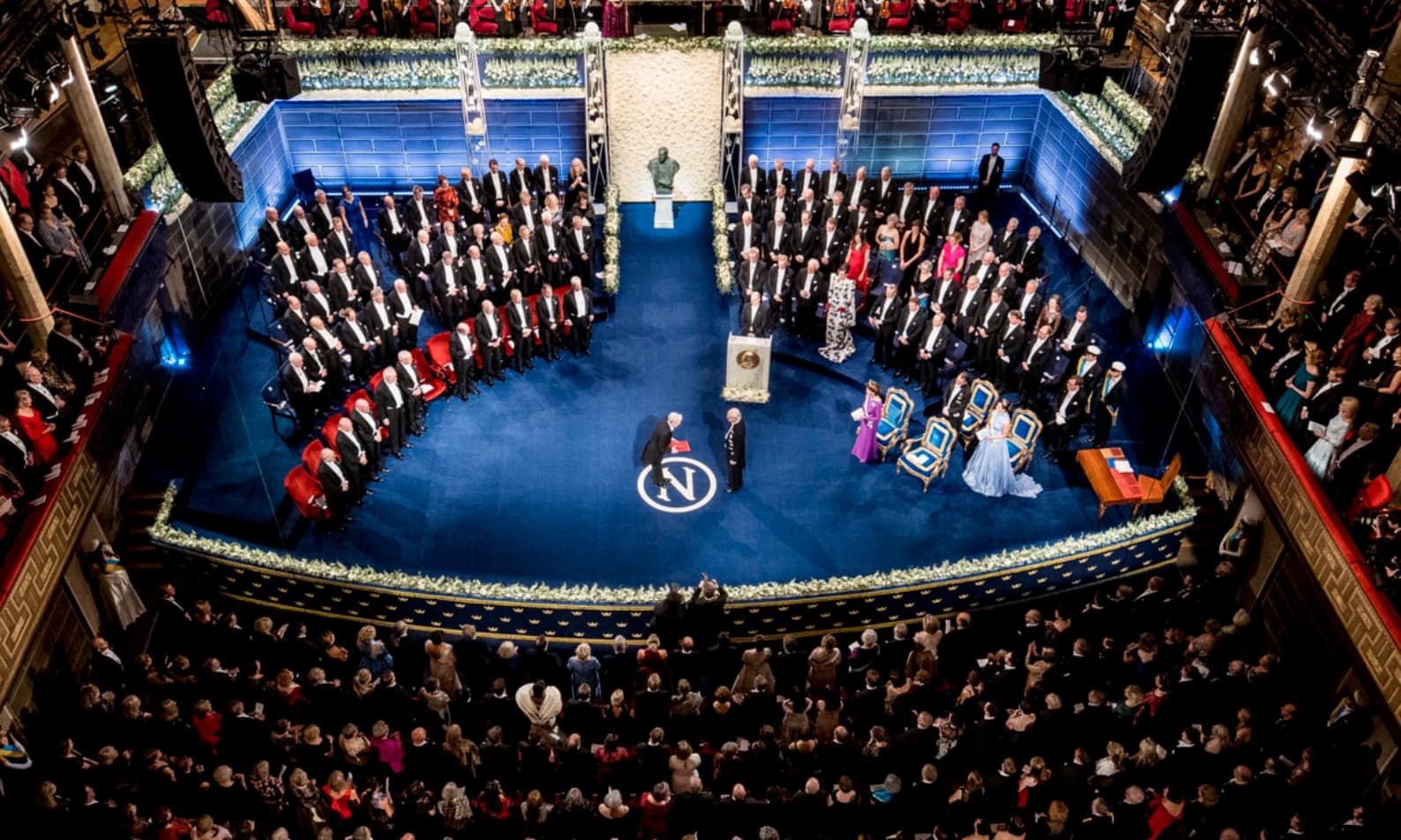 Institutul Nobel confirmă: Numele câștigătoarei Premiului Nobel pentru Pace din 2025 a fost comunicat ilegal Cea mai recentă revelație în lumea premiilor Nobel a zguduit arena internațională: Institutul Nobel a anunțat oficial că, în noaptea de 9 spre 10 octombrie, numele laureatei pentru anul 2025, opozanta venezueleană Maria Corina Machado, a fost divulgat înainte de momentul oficial al anunțului, într-un mod care încalcă procedurile stabilite de prestigiosul institut
