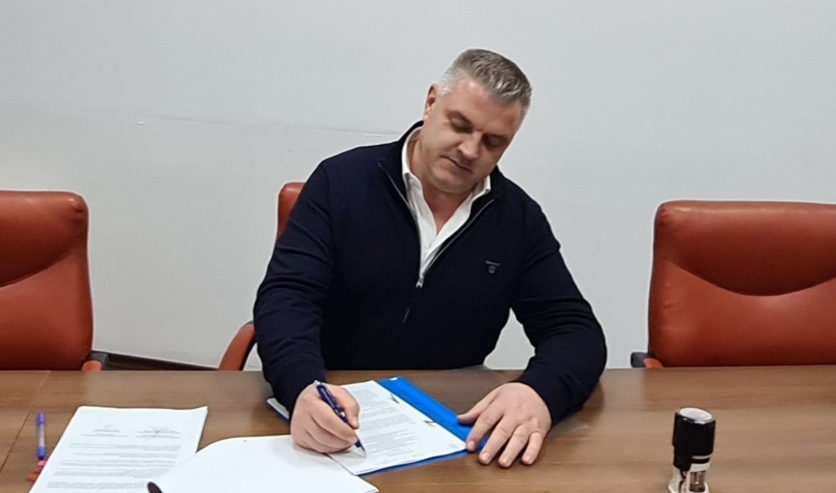 Majoratul fiului primarului din Buftea a stârnit controverse vag și imagini despre o petrecere cu bugete uriașe, într-un context în care averea și dezvăluirile despre bunăstarea edilului Gheorghe Pistol sunt deja în centrul atenției publicului