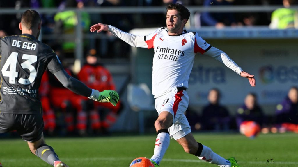 Why is Christian Pulisic not starting for AC Milan at Como?