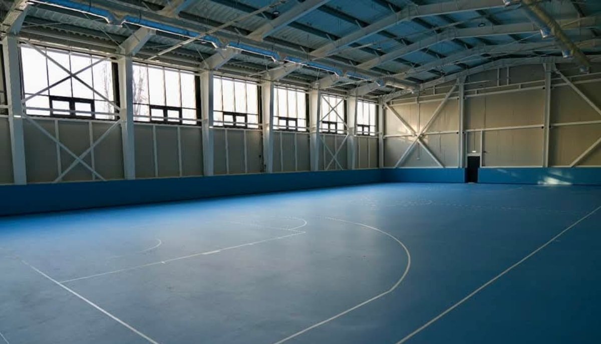 Administrația locală din Sector 3 propune o schimbare importantă privind utilizarea spațiilor sportive din cadrul unităților de învățământ preuniversitar, într-un demers menit să maximizeze potențialul acestor facilități