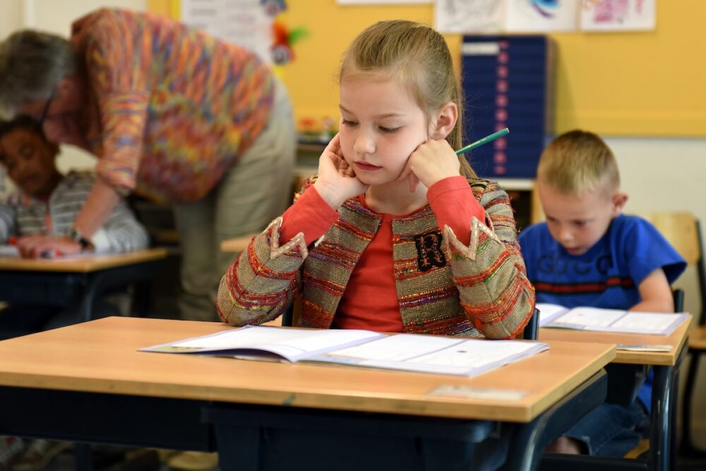 Un nou program educațional destinat combaterii abandonului școlar în Sectorul 1 al Capitalei se pregătește să fie supus votului în Consiliul Local, pe 27 ianuarie