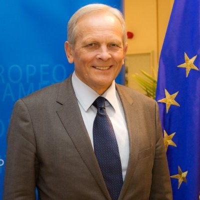 Stolojan acuză: Coaliția guvernamentală sabotează reforma administrației publice! - JurnalUrban