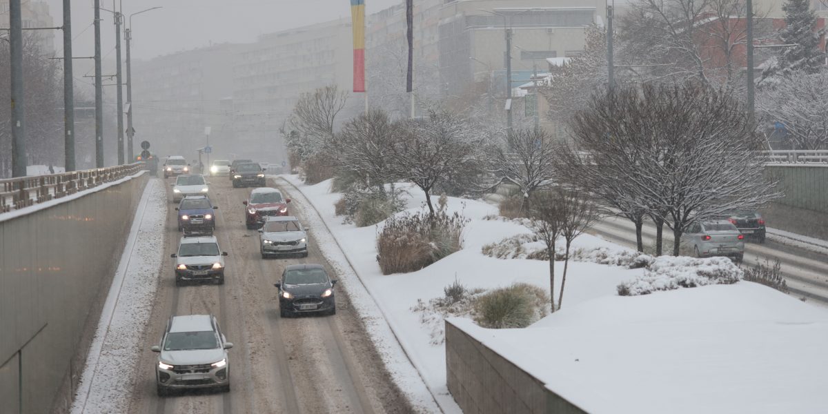 Trafic în condiții de iarnă în Bucureşti. Cum arată prognoza ANM pentru Capitală în acest weekend