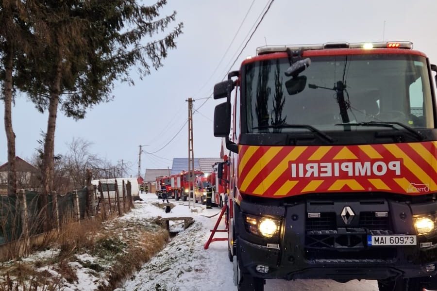 Tragedie în județul Brașov: copil de 16 ani găsit decedat într-o locuință cuprinsă de flăcări