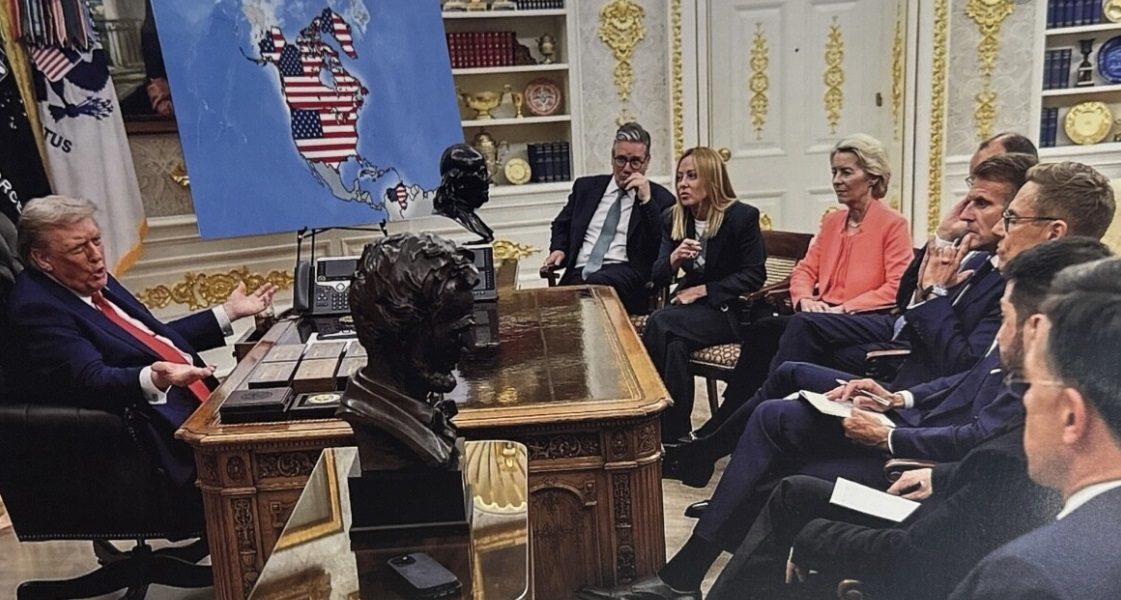 Trump-fotografie-harta-Groenlanda-Canada-Venezuela.jpg - JurnalUrban