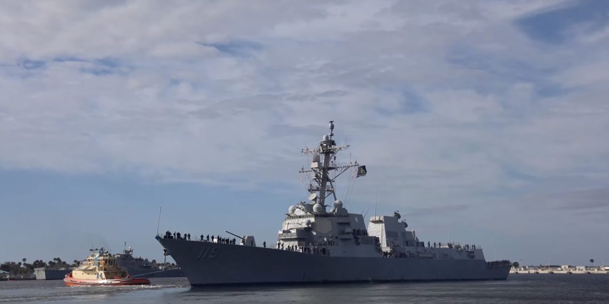 USS-Delbert-D.-Black-Nava-de-razboi-SUA-scaled.jpg - JurnalUrban