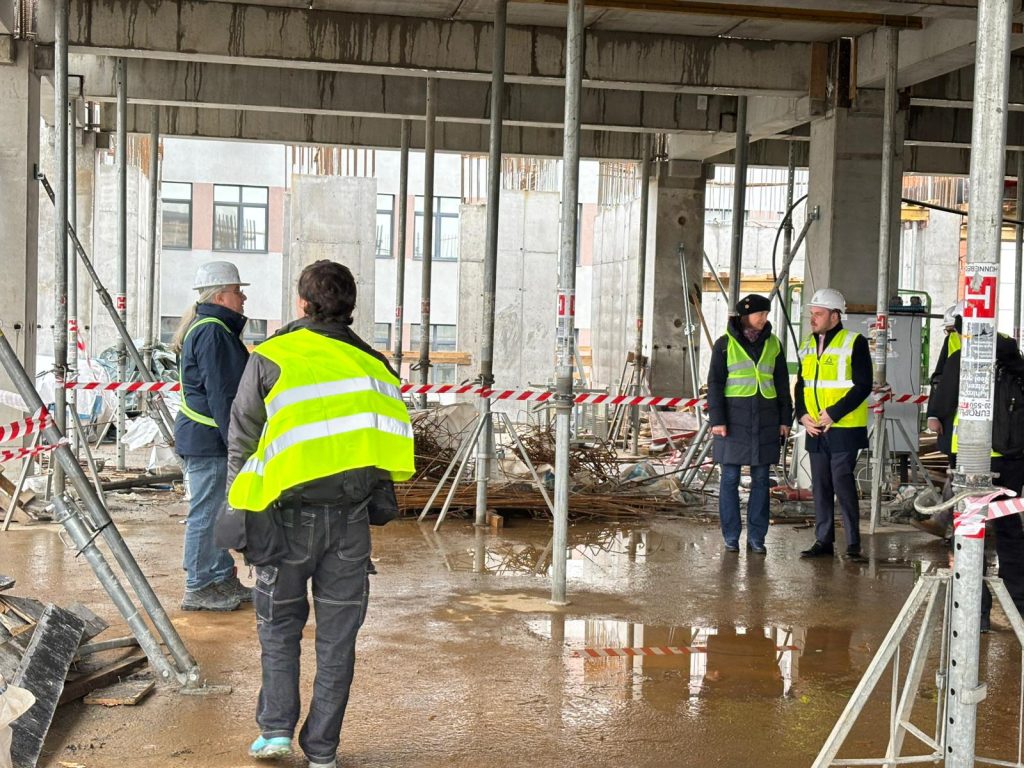 Un pas important pentru îmbunătățirea serviciilor medicale pediatrice din Capitală se apropie cu pași repezi, odată cu avansarea rapidă a construcției noului Centru de Mari Arși de la Spitalul de Urgență pentru Copii „Grigore Alexandrescu”