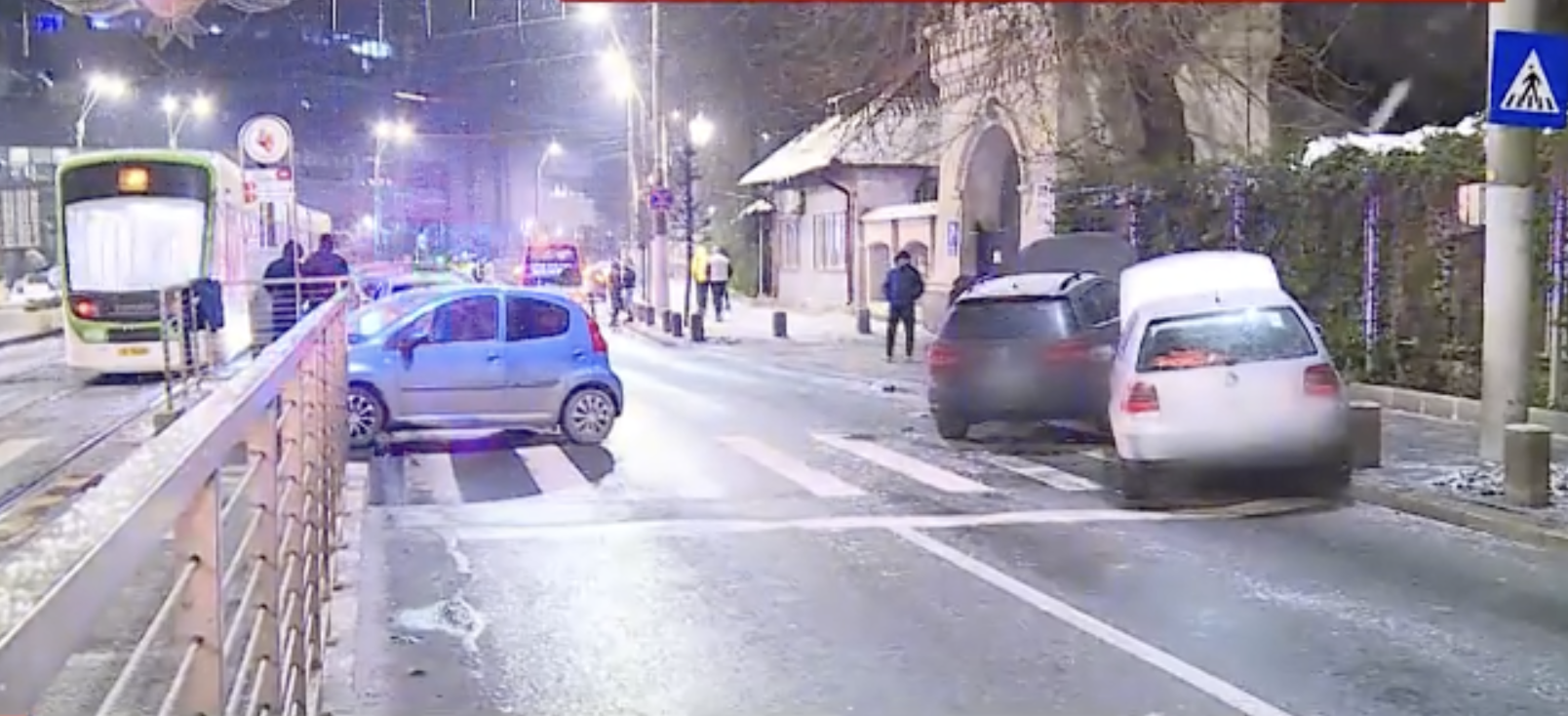 Un incident grav s-a petrecut în noaptea de duminică spre luni pe Șoseaua Olteniței, în Sectorul 4 al Capitalei, unde un pieton a fost lovit în timpul traversării regulamentare a unei treceri de pietoni
