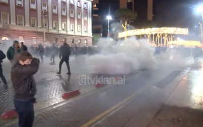 albania-protest.jpg - JurnalUrban