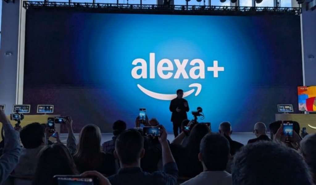 Amazon extinde accesul la asistentul său AI Alexa+ și îl face disponibil direct din browser, o mutare care indică eforturile companiei de a-și menține poziția în lupta acerbă pentru dominația domeniului inteligenței artificiale generative