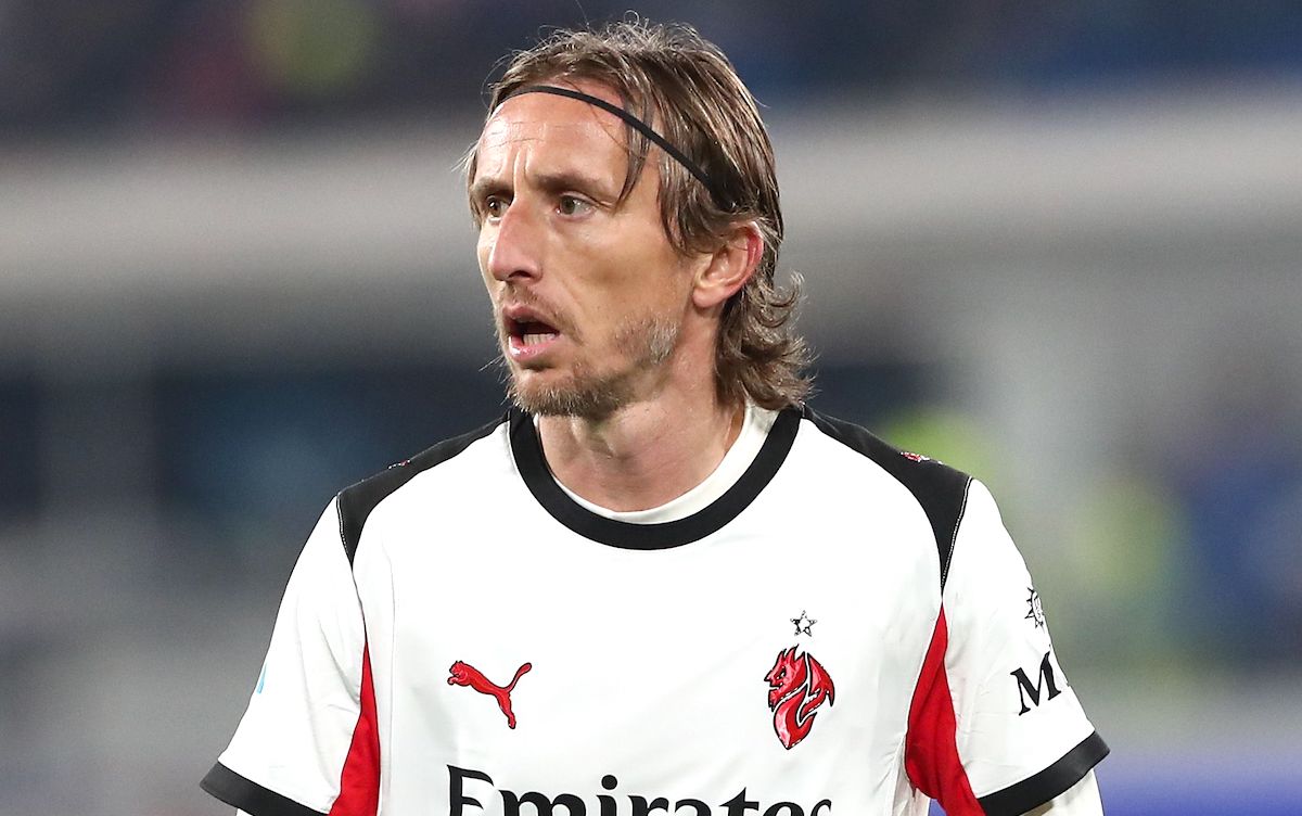 Modric: „Penalty-ul pentru Roma a fost unul ‘nefericit’” Luka Modric, mijlocașul echipei AC Milan, a adus în prim-plan controversa penaltiului acordat echipei Roma în meciul de duminică seara, în care cele două echipe au terminat la egalitate, 1-1