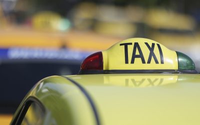 autorizatii-pentru-taxi.jpg - JurnalUrban