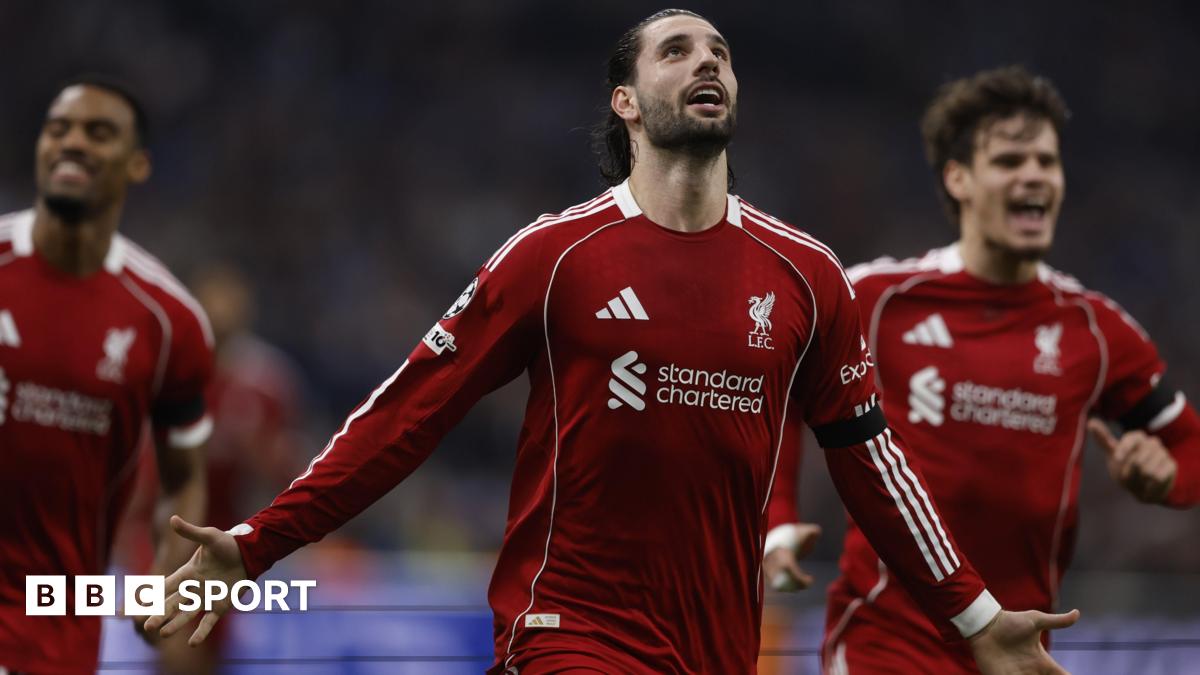 Champions League LIVE: Cele mai importante meciuri în timp real!