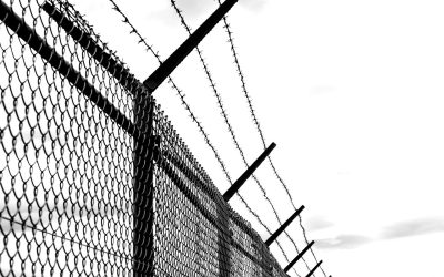 barbed-wire-g01ed0ce60_1280-e1673949380464.jpg - JurnalUrban