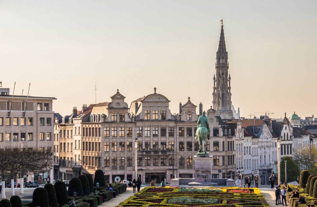 Belgia, implicată temporar în controverse diplomatice legate de un proiect american controversat O falsă acuzare a trasat o scurtă prezență a Belgiei în cadrul unei inițiative promovate de Donald Trump, ceea ce a stârnit confuzie și a atras atenția asupra jocurilor diplomatice din jurul unor proiecte de anvergură globală