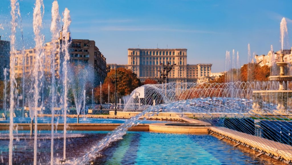 Primii pași spre o finanțare echitabilă pentru București: guvernul, primăriile și coaliția caută soluții pentru bugetul orașului Situația financiară a Bucureștiului a fost în centrul discuțiilor politice și administrative din ultimele zile, într-un efort comun de a găsi soluții pentru finanțarea dezvoltării capitalei
