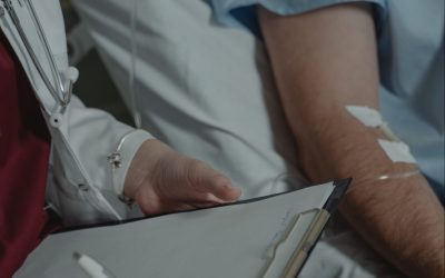 cancer-bolnav-spital-eutanasie-perfuzie-pacient-doctor-medical-pexels-scaled-e1611936875117.jpg - JurnalUrban