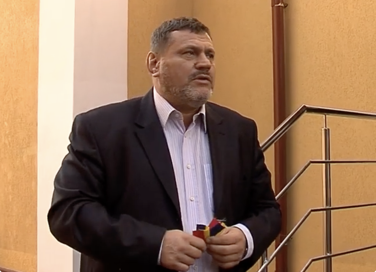 Cristian Poteraș, fost primar al Sectorului 6 din București, rămâne în istorie mai mult pentru implicațiile în dosare de corupție și abuz în serviciu decât pentru realizările administrative sau proiectele de infrastructură