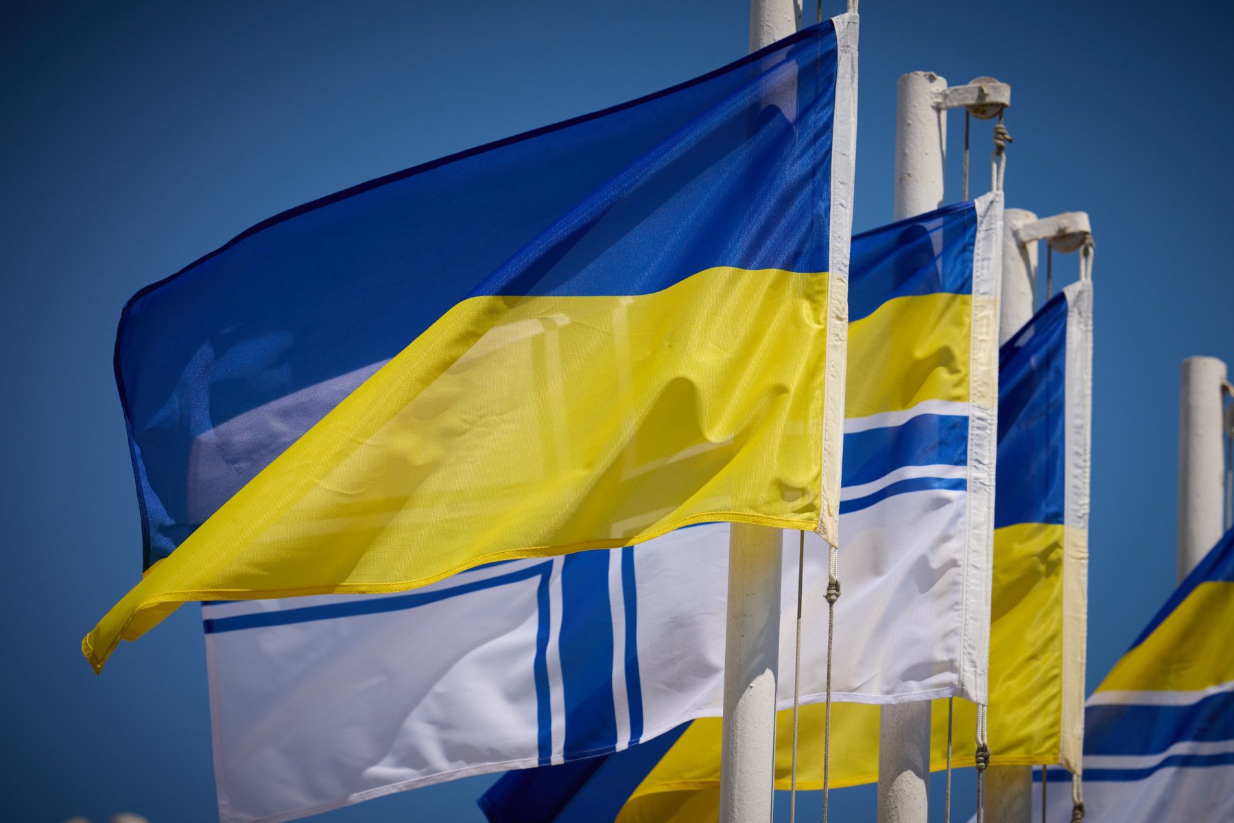 Consilierii de securitate națională ai Uniunii Europene au pășit în Ucraina sâmbătă, semn al unui angajament ferm din partea Bruxelles-ului față de eforturile de sprijin și coordonare privind criza de securitate din țară