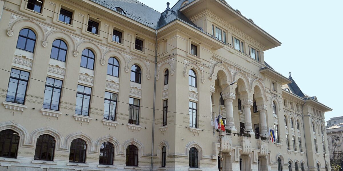 dreamstime_l_185659112-e1669452271856.jpg - JurnalUrban