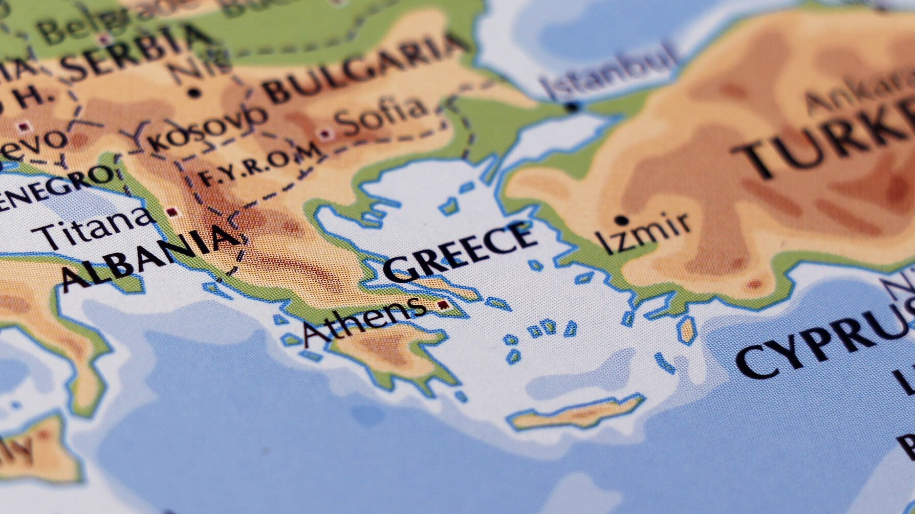 Grecia anunță intenția de a extinde apele teritoriale, stârnind îngrijorări în Turcia Grecia face un pas aparent surprinzător către extinderea zonelor sale maritime, o decizie ce ar putea amplifica tensiunile deja existente din nucleul disputei din estul Mării Mediterane