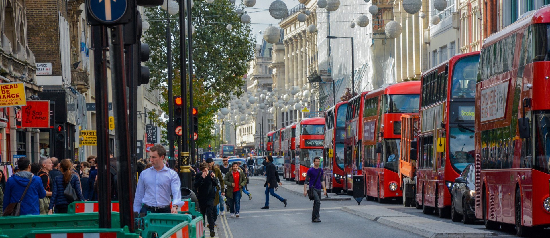 Londra înregistrează cel mai scăzut număr de crime din ultimii 11 ani în 2025; primarul laburist contestă cifrele conservatorilor
