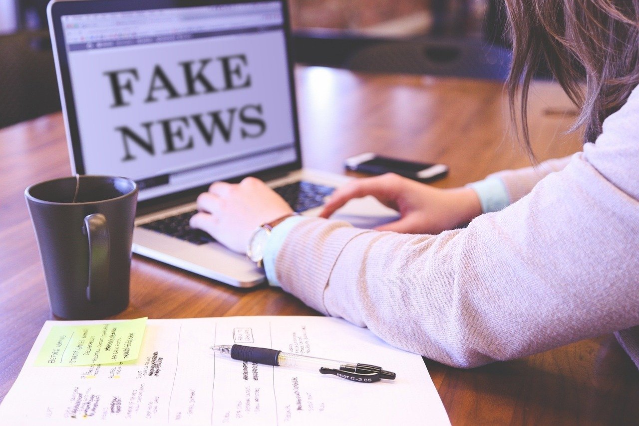 Mass-media în fața provocărilor pentru democrație: apelul EANA la soluții urgente Într-un moment crucial pentru jurnalismul european, Alianța Europeană a Agențiilor de Presă (EANA) lansează un apel ferm pentru consolidarea libertății și profesionalismului în domeniul mass-media, cu ocazia Forumului Economic Mondial de la Davos