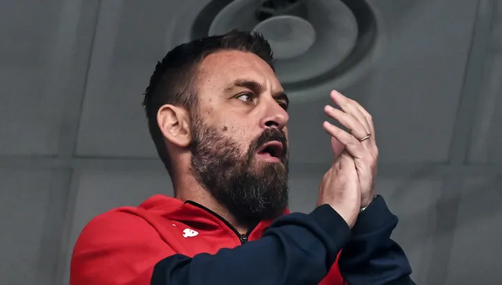 https3A2F2Fsportsmole-media-prod.s3.gra_.io_.cloud_.ovh_.net2Fuploads2F20252F112Fgenoa-head-coach.webp - JurnalUrban