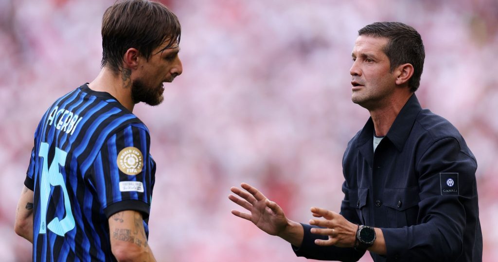 Inter se pregătește de schimbări radicale în iarnă Inter Milano este pe cale să aducă o întărire importantă în defensivă, având în vedere că negocierile pentru un împrumut al fundașului portughez Joao Cancelo de la Manchester City sunt în desfășurare