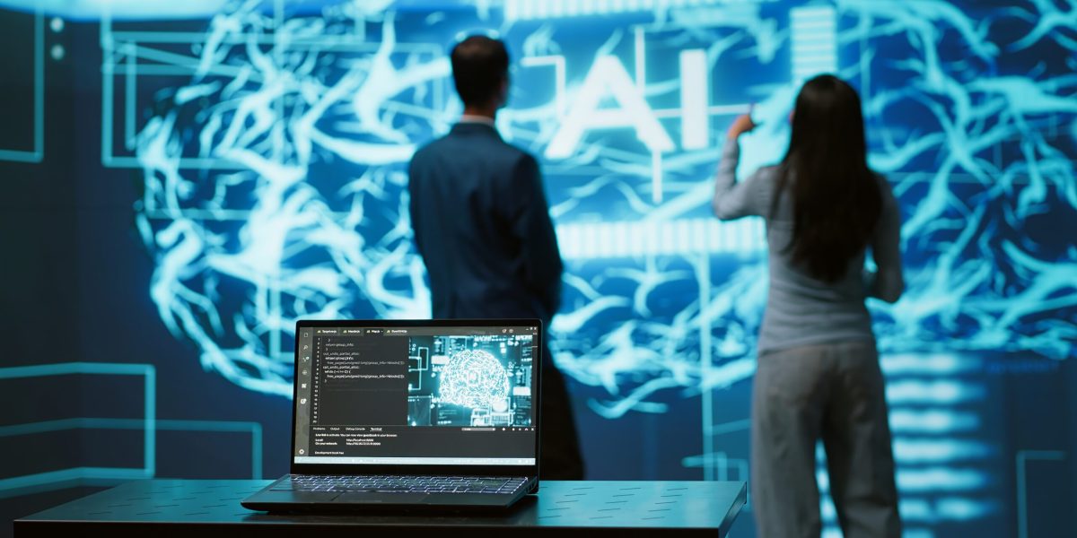 it-professionals-using-artificial-intelligence-augmented-reality-hologram-scaled.jpg - JurnalUrban