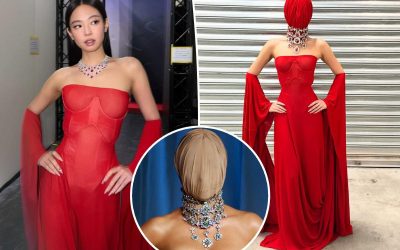 jennie-puts-red-hot-twist-118922421.jpg - JurnalUrban