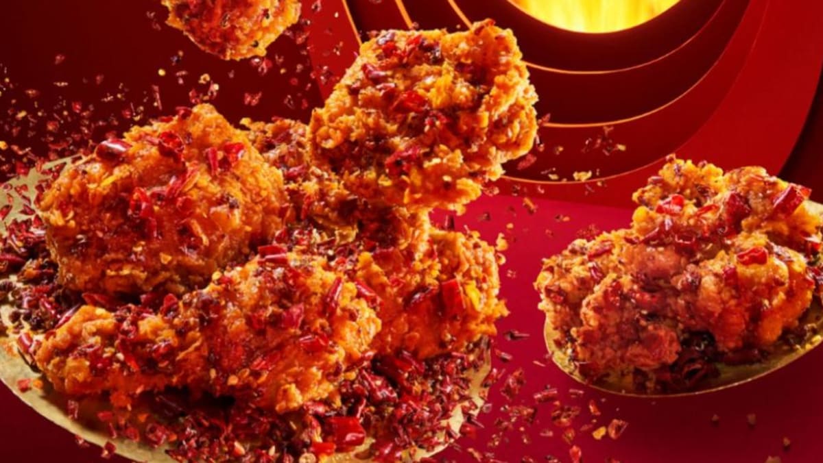 KFC Singapore aduce gustul iute al Anului Calului de Foc KFC Singapore își surprinde clienții cu un meniu limitat ce va fi disponibil între 14 ianuarie și 25 februarie, sărbătorind Anul Calului de Foc cu preparate îndrăznețe și pline de aromă