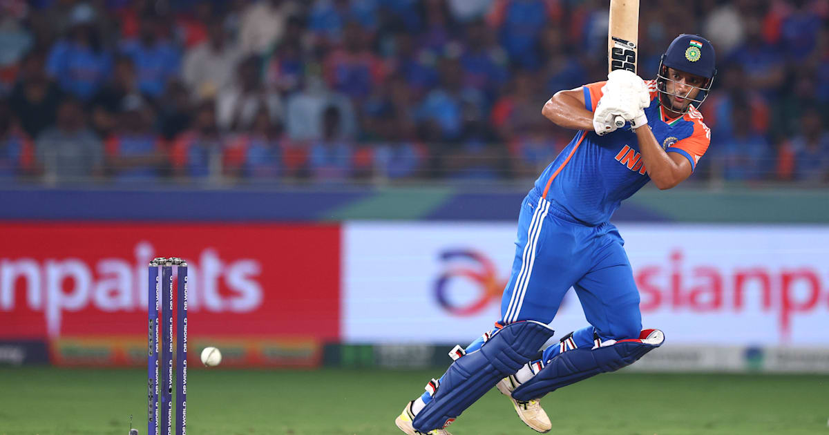 India, învinsă de Noua Zeelandă cu 50 de puncte în meciul din T20 Reprezentativa de cricket a Indiei a fost învinsă de Noua Zeelandă cu 50 de puncte în cel de-al patrulea meci al seriei T20, disputat pe ACA-VDCA Cricket Stadium din Visakhapatnam